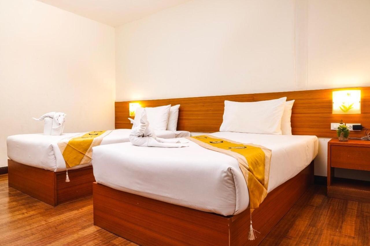 Neptuna Hotel Patong Екстер'єр фото