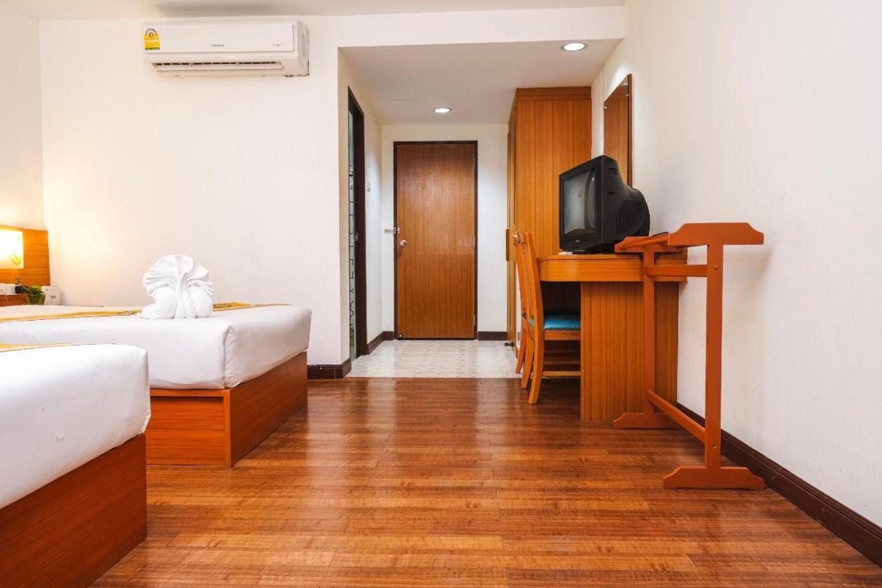 Neptuna Hotel Patong Екстер'єр фото