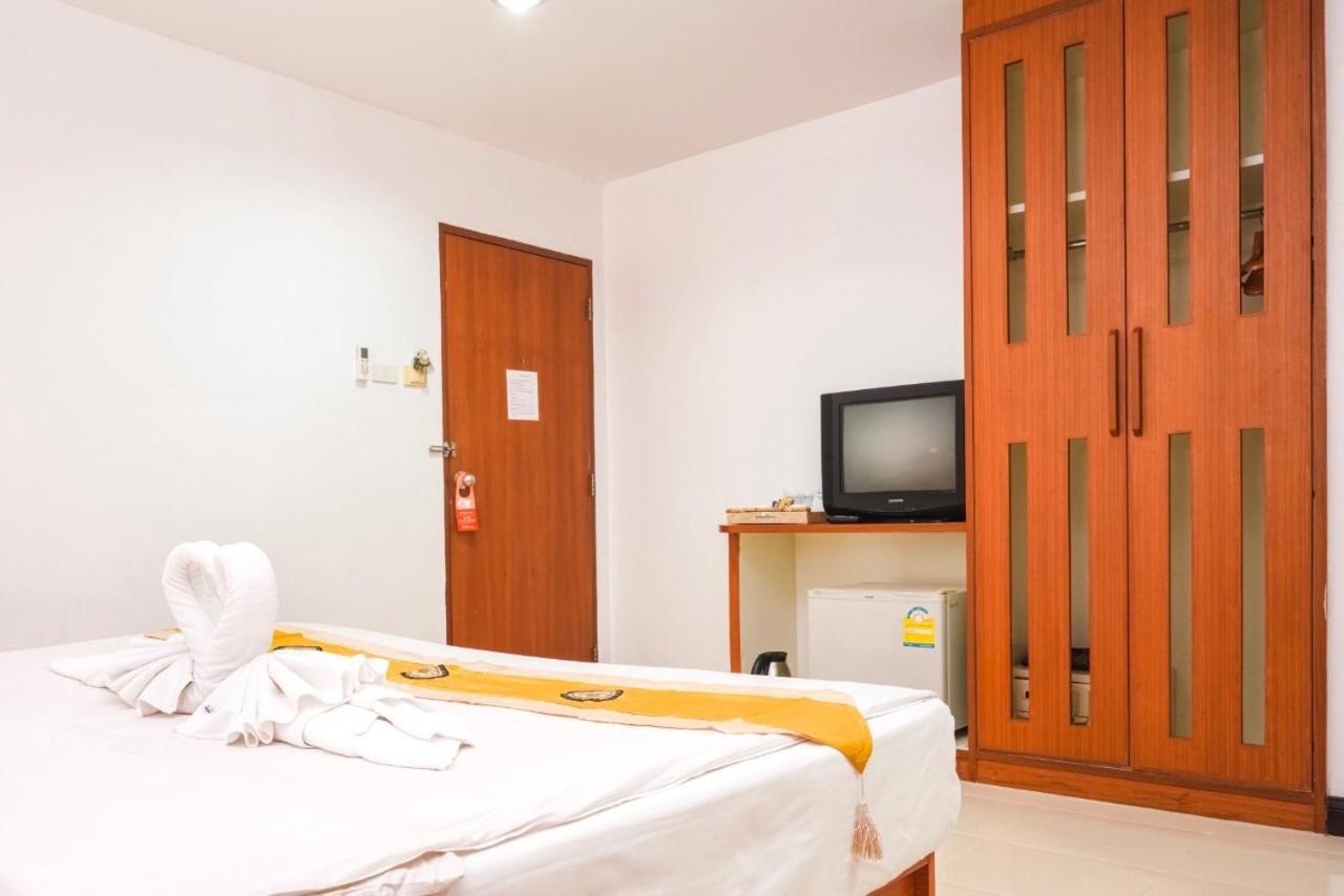 Neptuna Hotel Patong Екстер'єр фото