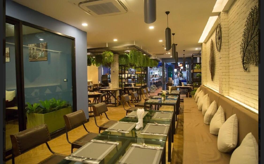 Neptuna Hotel Patong Екстер'єр фото