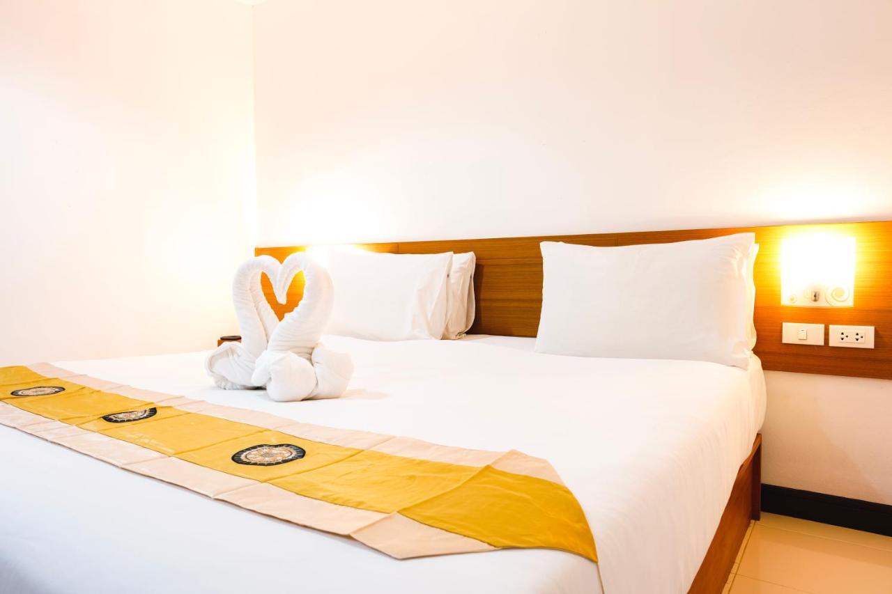 Neptuna Hotel Patong Екстер'єр фото