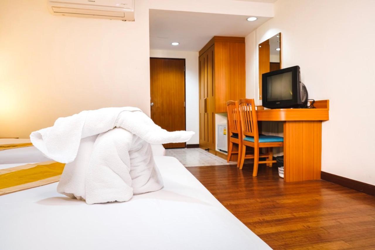 Neptuna Hotel Patong Екстер'єр фото