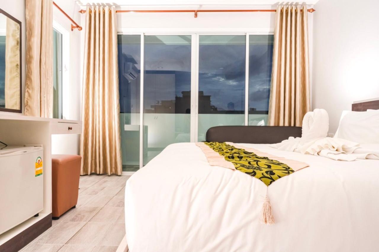 Neptuna Hotel Patong Екстер'єр фото