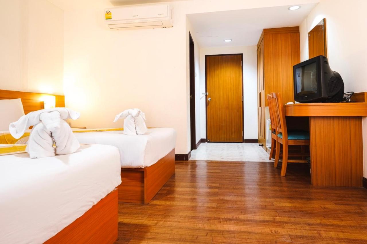 Neptuna Hotel Patong Екстер'єр фото
