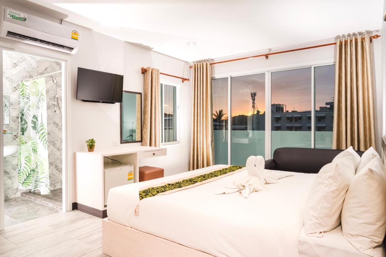 Neptuna Hotel Patong Екстер'єр фото